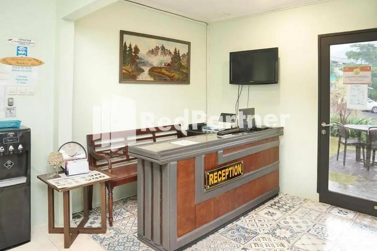 Panorama Inn Residence Batu Mitra Reddoorz Exterior photo