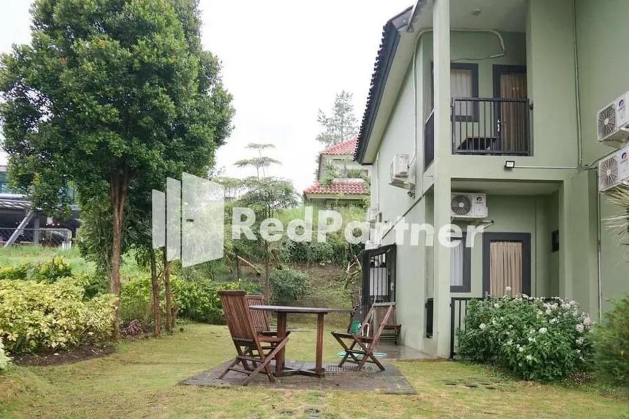 Panorama Inn Residence Batu Mitra Reddoorz Exterior photo
